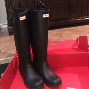 Brand New Tall Hunter Rain Boots